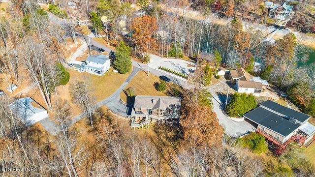 128 Fox Lane, Lafollette, TN 37766
