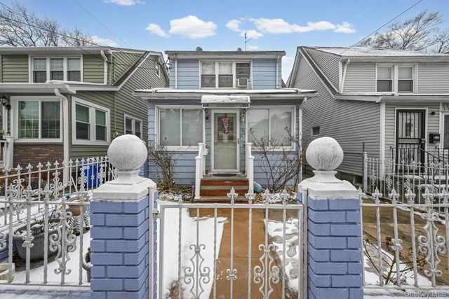 19028 118th Avenue, Saint Albans, NY 11412