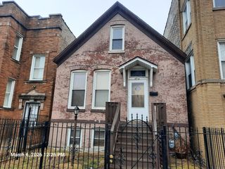 4516 W Van Buren Street, Chicago, IL 60624