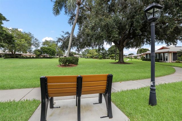 6615 10TH AVENUE W, Bradenton, FL 34209