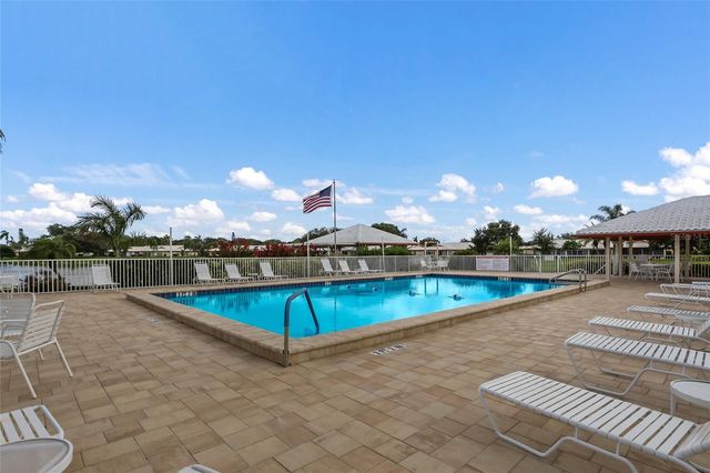6615 10TH AVENUE W, Bradenton, FL 34209