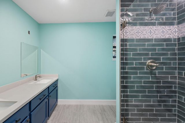 1452 S Circle, Sealy, TX 77474
