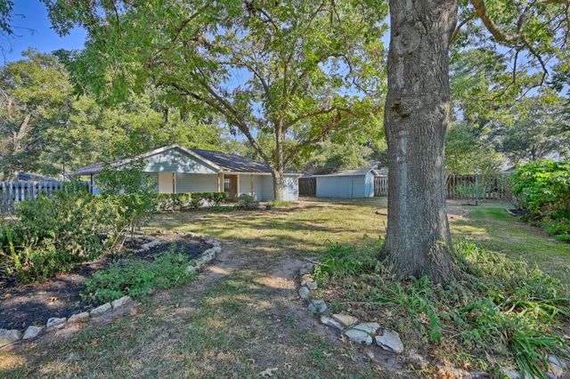1452 S Circle, Sealy, TX 77474