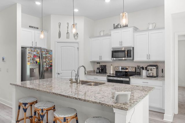 7053 Leisure Street, Navarre, FL 32566