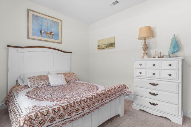 7053 Leisure Street, Navarre, FL 32566
