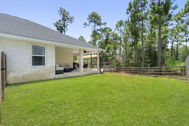 7053 Leisure Street, Navarre, FL 32566