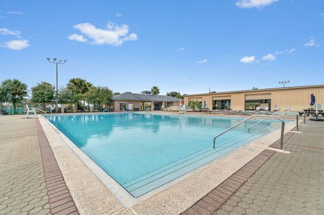 7053 Leisure Street, Navarre, FL 32566