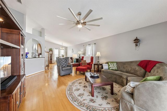 1102 ROYAL SAINT GEORGE DRIVE, Orlando, FL 32828