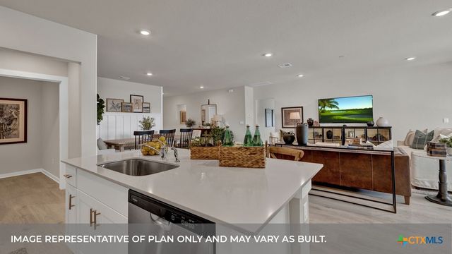 484 KOLBO CROSSING COVE Drive, Lockhart, TX 78644