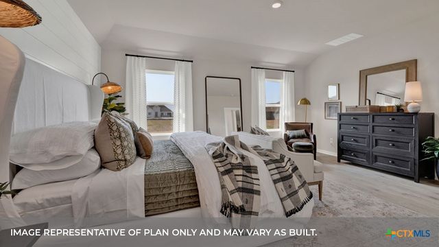 484 KOLBO CROSSING COVE Drive, Lockhart, TX 78644