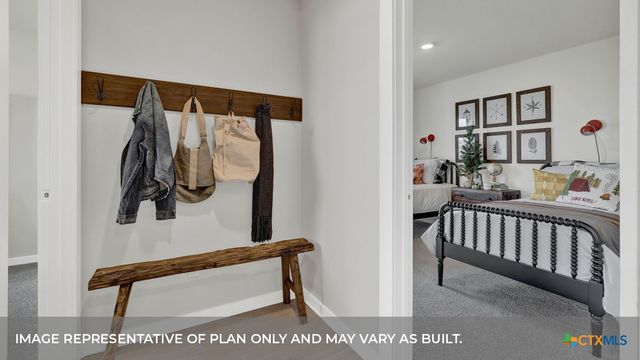 484 KOLBO CROSSING COVE Drive, Lockhart, TX 78644