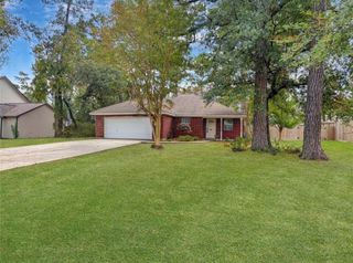 7115 Nickaburr Creek Drive, Magnolia, TX 77354