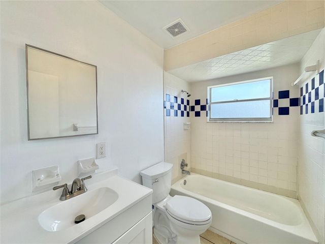 2575 ELM AVENUE, Lake Wales, FL 33898