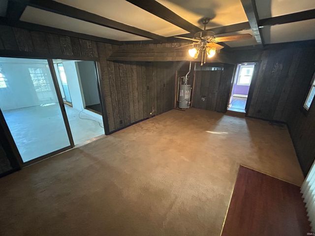 824 S 15th Street, Vincennes, IN 47591