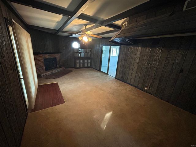 824 S 15th Street, Vincennes, IN 47591