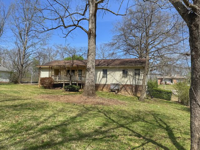 116 Friar Tuck Drive, Dickson, TN 37055