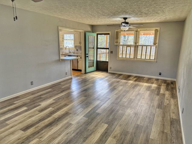 116 Friar Tuck Drive, Dickson, TN 37055