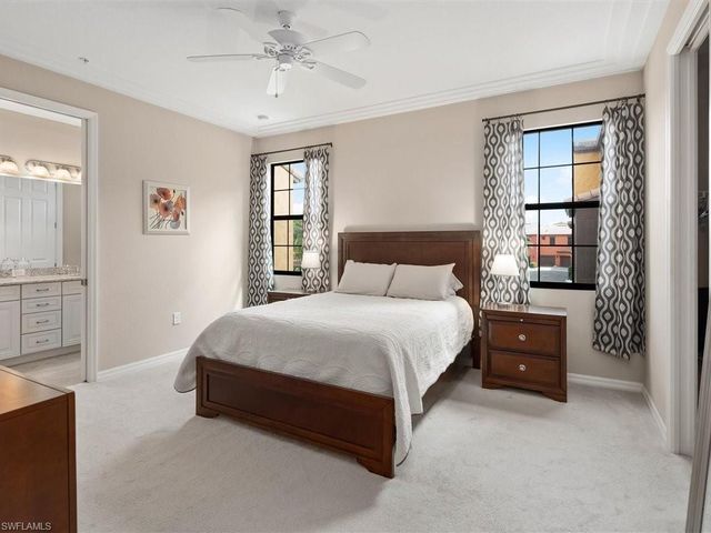 9071 Albion LN N 5703, Naples, FL 34113