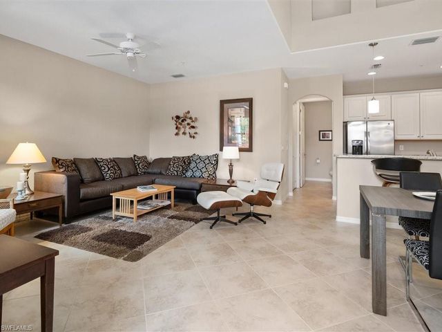 9071 Albion LN N 5703, Naples, FL 34113