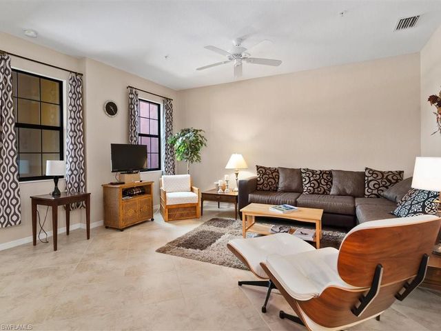9071 Albion LN N 5703, Naples, FL 34113