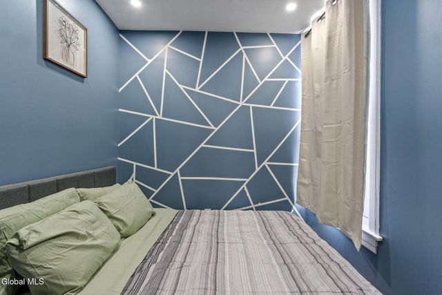 169 Hoosick Street, Troy, NY 12180