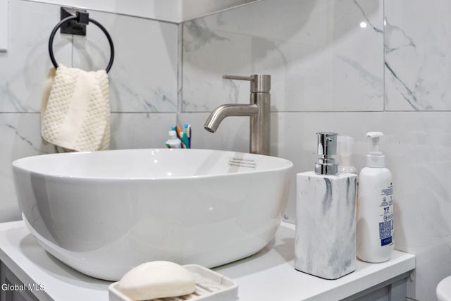 169 Hoosick Street, Troy, NY 12180