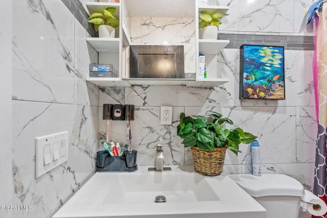 169 Hoosick Street, Troy, NY 12180