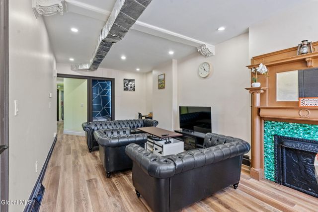 169 Hoosick Street, Troy, NY 12180