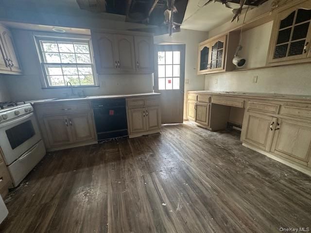 188 W Woodland Drive, Wading River, NY 11792