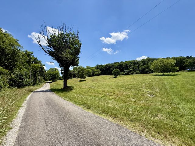 40 Mahan Lane, Elmwood, TN 38560