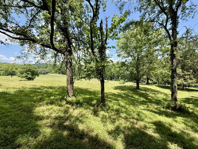 40 Mahan Lane, Elmwood, TN 38560