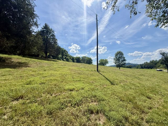 40 Mahan Lane, Elmwood, TN 38560