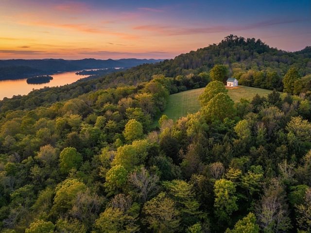 40 Mahan Lane, Elmwood, TN 38560