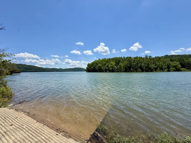 40 Mahan Lane, Elmwood, TN 38560