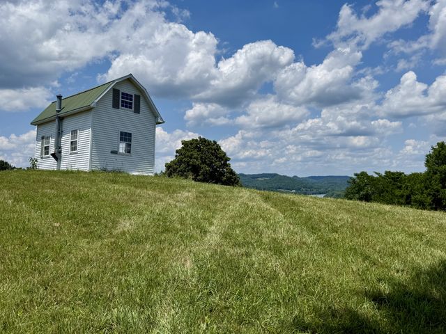 40 Mahan Lane, Elmwood, TN 38560