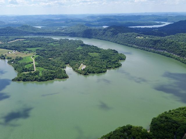 40 Mahan Lane, Elmwood, TN 38560