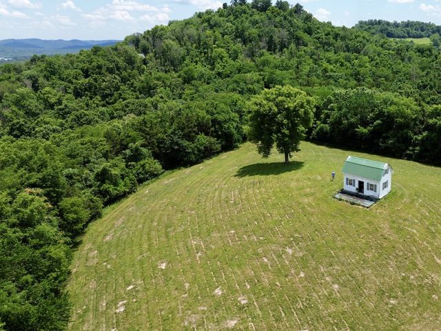 40 Mahan Lane, Elmwood, TN 38560