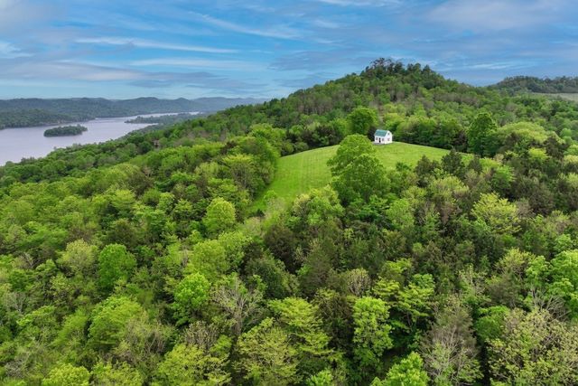 40 Mahan Lane, Elmwood, TN 38560