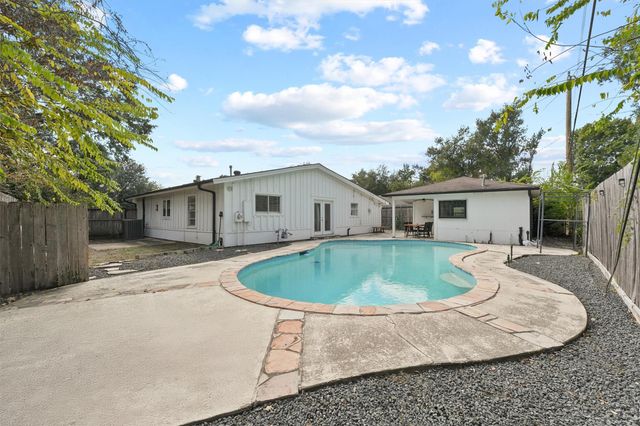 4414 Gardendale Drive, Houston, TX 77092