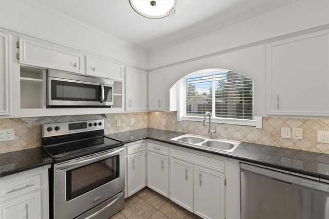 4414 Gardendale Drive, Houston, TX 77092