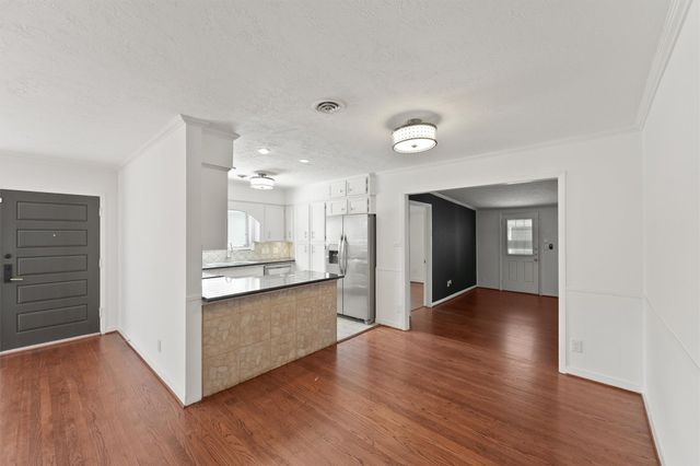 4414 Gardendale Drive, Houston, TX 77092