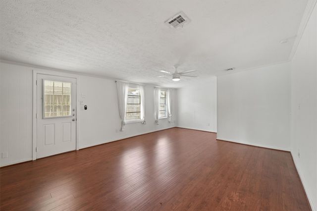 4414 Gardendale Drive, Houston, TX 77092