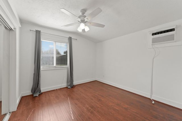 4414 Gardendale Drive, Houston, TX 77092