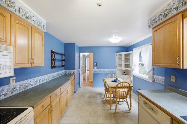 435 Whipple Lane, Irondequoit, NY 14622