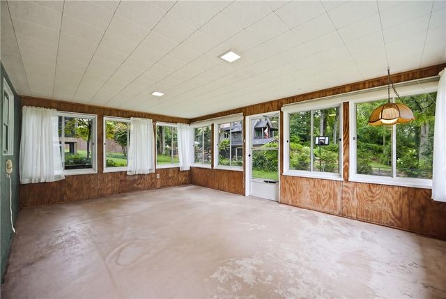 435 Whipple Lane, Irondequoit, NY 14622