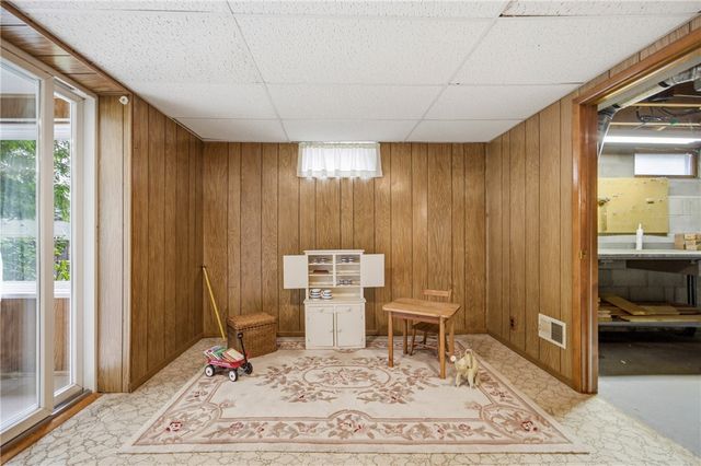 435 Whipple Lane, Irondequoit, NY 14622