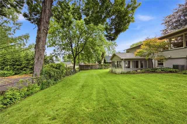 435 Whipple Lane, Irondequoit, NY 14622