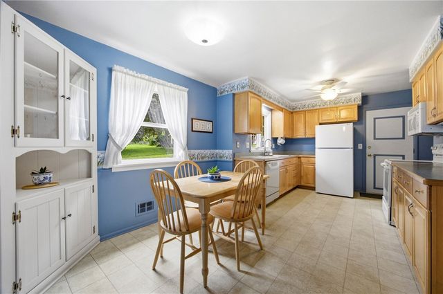 435 Whipple Lane, Irondequoit, NY 14622