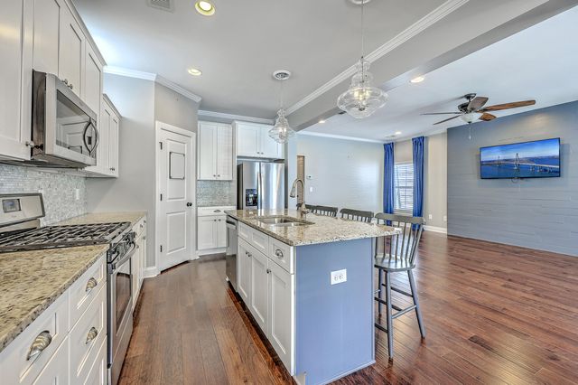 1695 Sparkleberry Lane, Johns Island, SC 29455