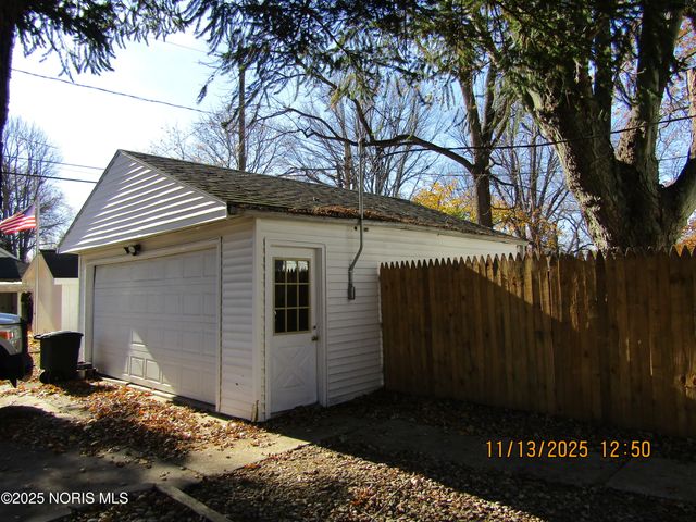 5101 Kitchener Drive, Toledo, OH 43615